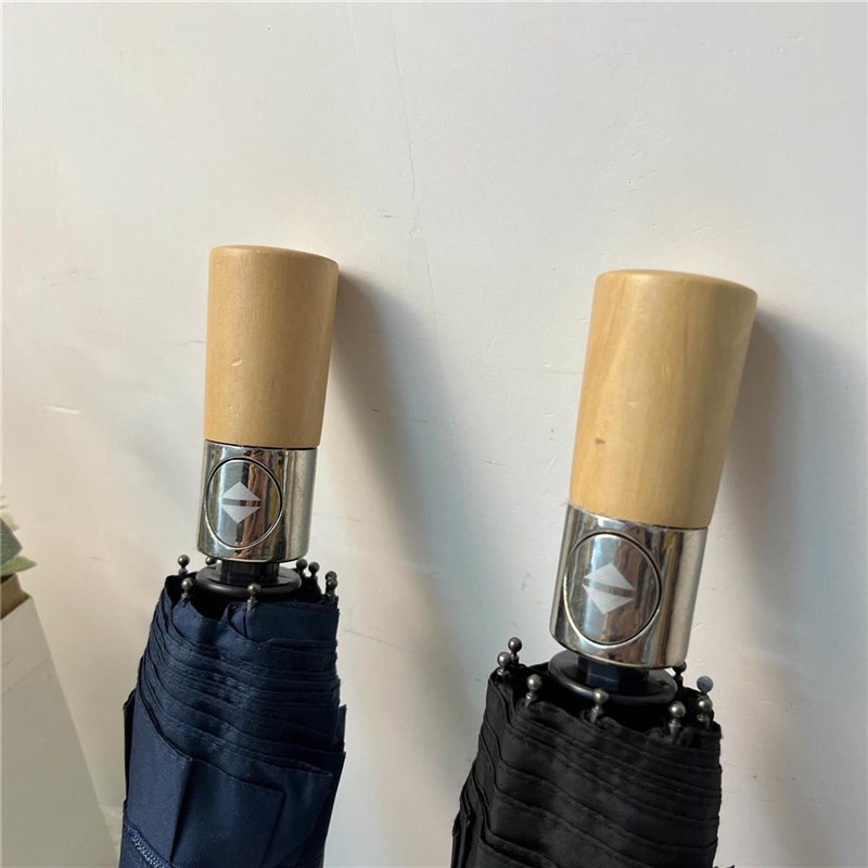 微瑕出德国木柄10骨加固纯色简约商务绅士男女通用防风全自动雨伞