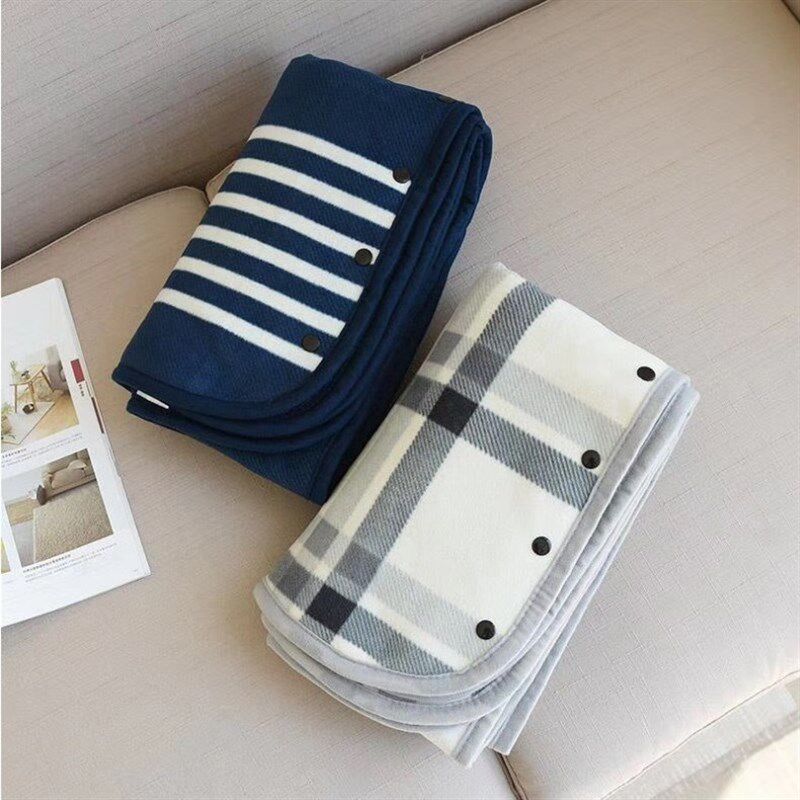 秋冬多用盖毯颈肩l防寒加厚保暖披肩学生午睡毛绒毯空调毯斗篷披