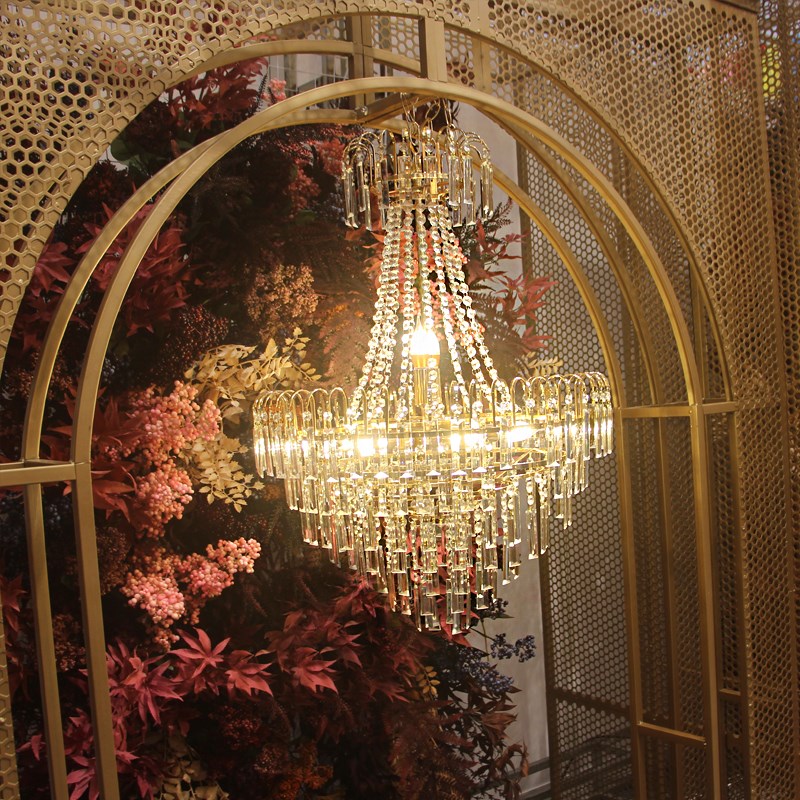 新款婚庆道具仪式亭水晶吊灯铁艺金色电镀婚礼装饰灯橱窗舞台节日