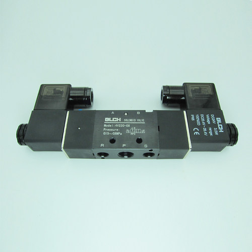 电磁阀4V210-08-24V/220V  4V220-08-220V 单/双电控二位五通
