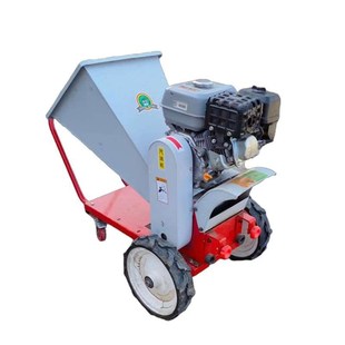 柴油移动便携式铡草揉丝机汽油秸秆树枝粉碎机小型家用养殖切草机