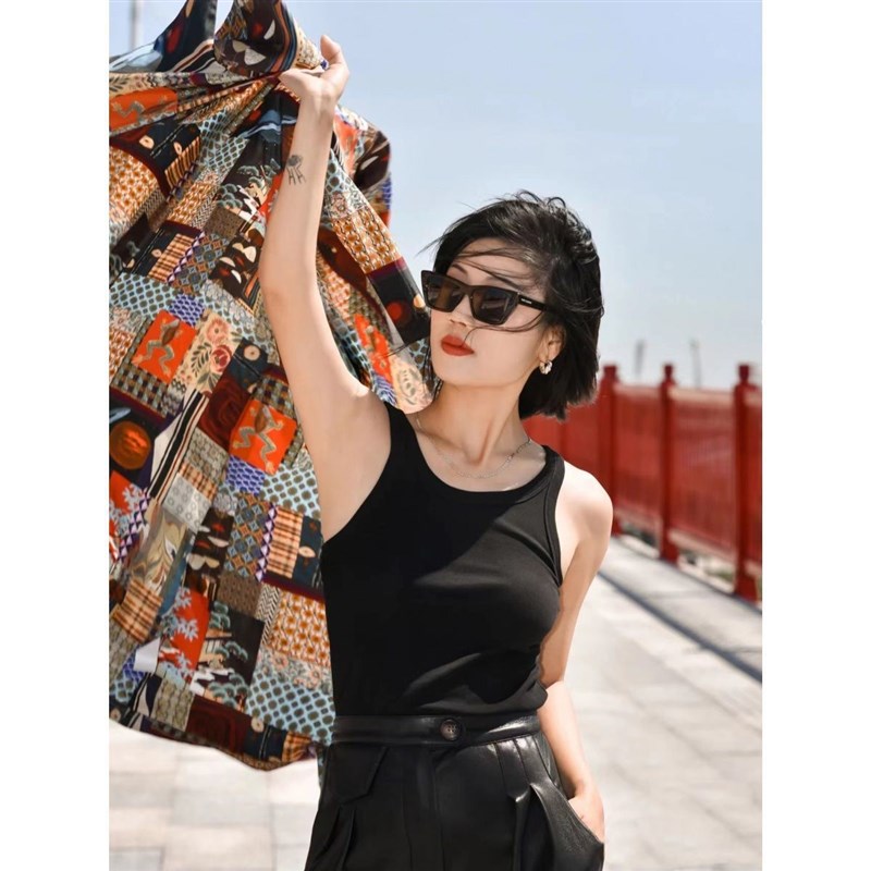 春季法式简约气质k高级感百搭金银拼色牛角包C形耳环耳圈金色耳饰