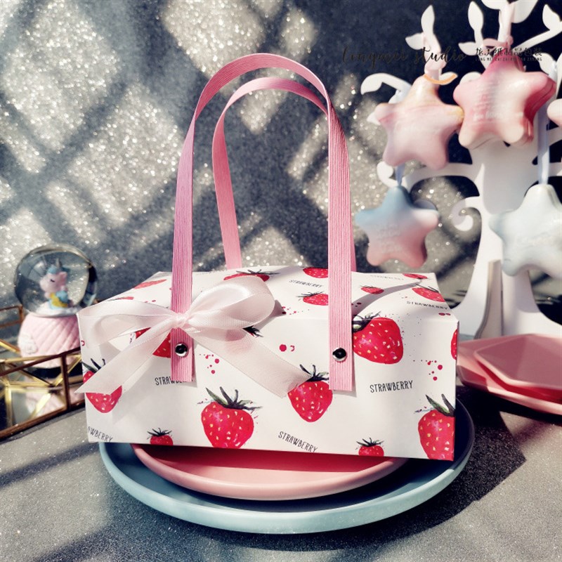 小清新草莓饼干盒雪花酥盒牛轧饼包装牛轧糖南枣核X桃糕阿胶糕盒