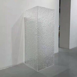 透明亚克力盒石头纹磨砂彩色橱窗服装店高低展示台柱底座折弯激光