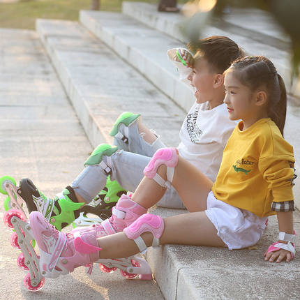 滑冰鞋儿童女孩女生女童男孩初学者直排轮防护装备全套滚轮溜冰鞋