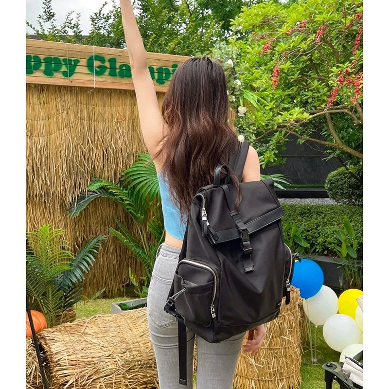 高级感户外骑行双肩包男女大容量学生旅行包男士登山背包电脑书包