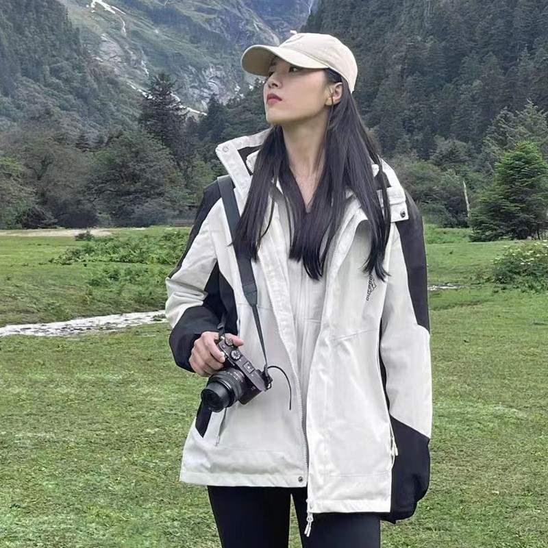 户外冲锋衣三合一女士防风防水情侣款单层薄款登山服外套男款