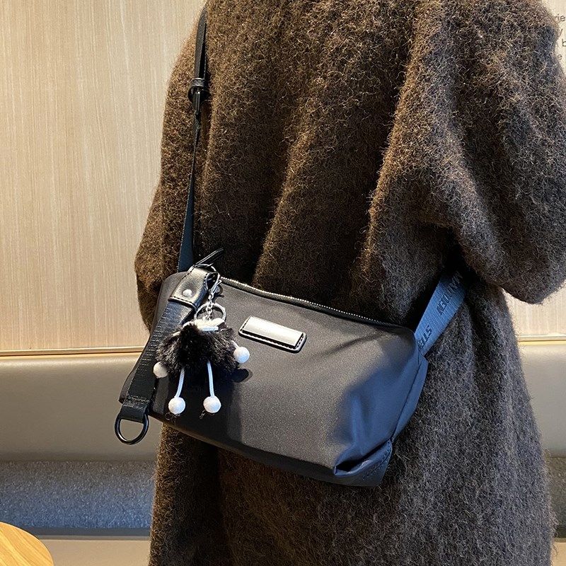 户外休闲小包包单肩日系简约风轻巧防水牛津布斜挎包横款小挎包女,箱包皮具/热销女包/男包,通用款女包,淘宝优惠券,粉丝福利购,淘宝优惠卷