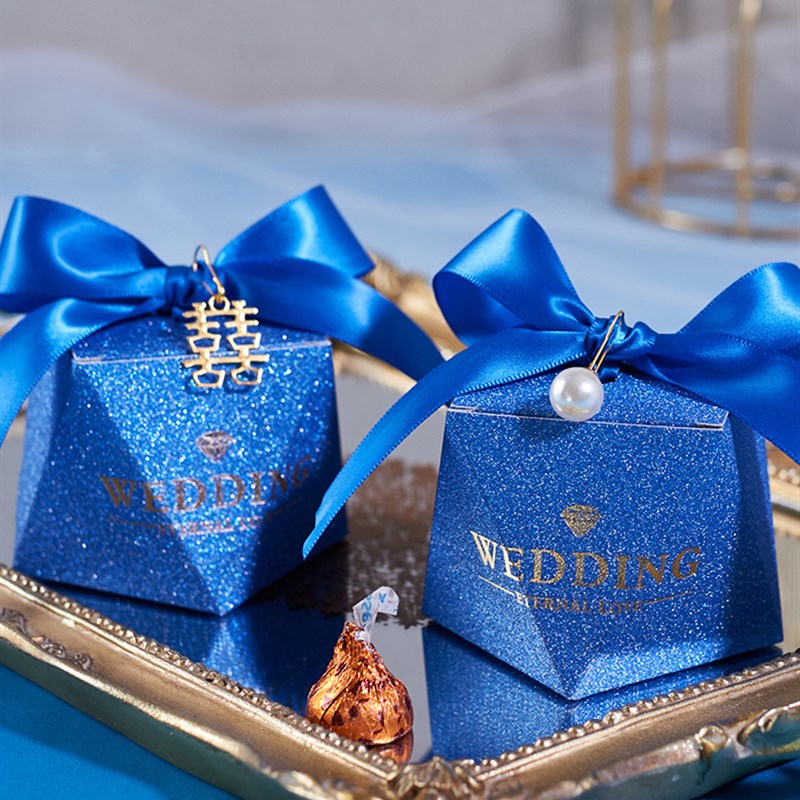 M3NO喜糖盒绿色玫红色喜糖盒心形爱心欧式S磨砂摆桌糖盒纸盒包