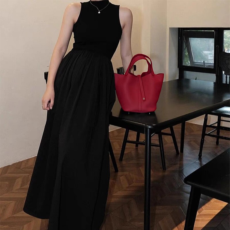 今年流行手提红色新娘结婚包包女2024新款高级感通勤菜篮子水桶包