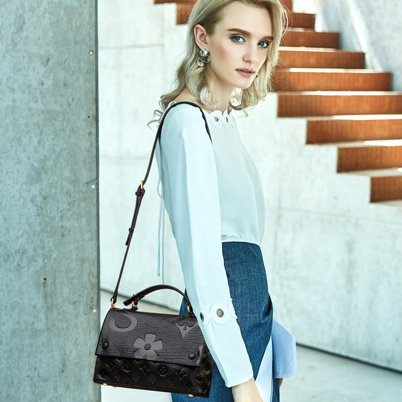 女士包包2021新款时尚包包女斜挎包高级感小包百搭黑色单肩手提包