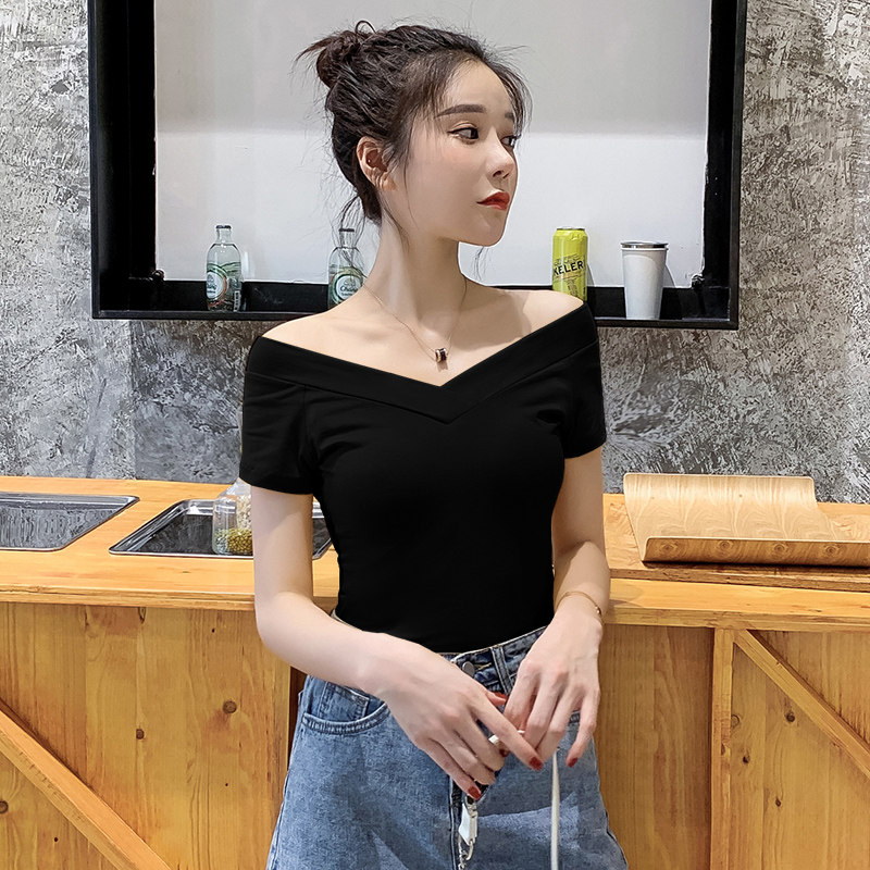 ins潮黑色V领短袖低领性感T恤女2022年夏季新款修身显瘦时尚上衣