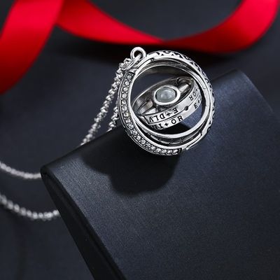 网红Openable Astronomical Ball Projection Necklace 100 Langu