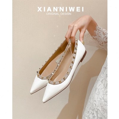 尖头单鞋女平底柳丁平跟百搭船鞋浅口软底女鞋2023夏季新款铆钉鞋