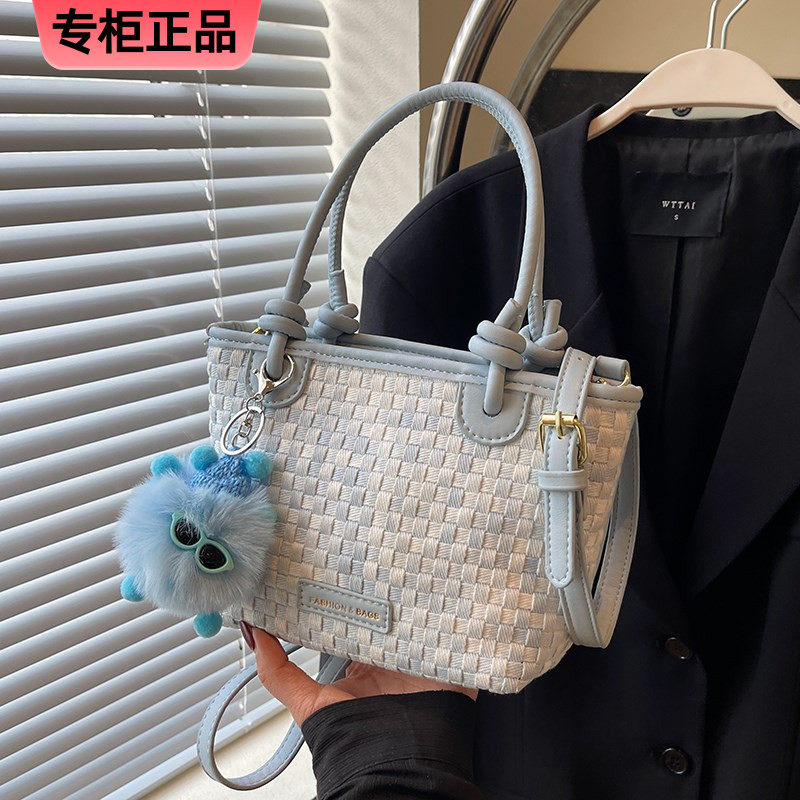 韩代编织小众包包女2024新款春夏百搭斜挎包手提水桶包外出小拎包