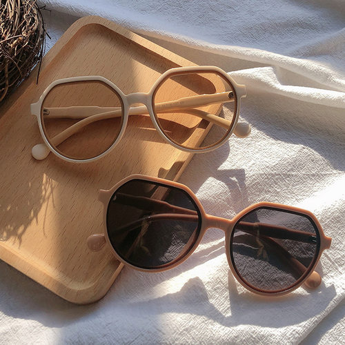 热销2022 New Fashion Style All-match nd Sunglasses Personali