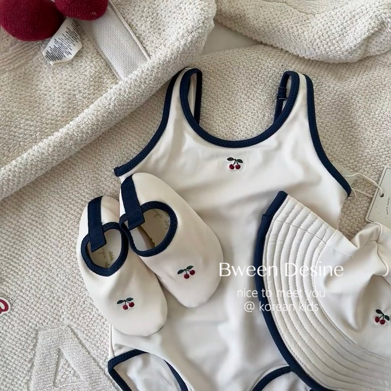 女童连体泳衣2023夏季s新款洋气宝宝时尚游泳衣美式风儿童白色泳