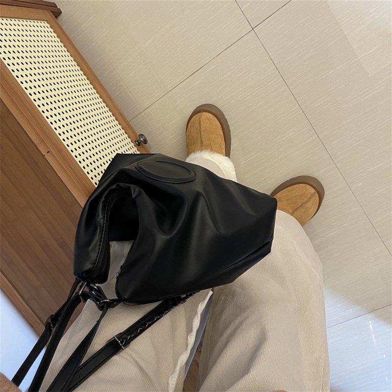 黑色两用单肩/双肩包 简约韩版百搭大容量油蜡皮链条托特大包包,箱包皮具/热销女包/男包,通用款女包,淘宝优惠券,粉丝福利购,淘宝优惠卷