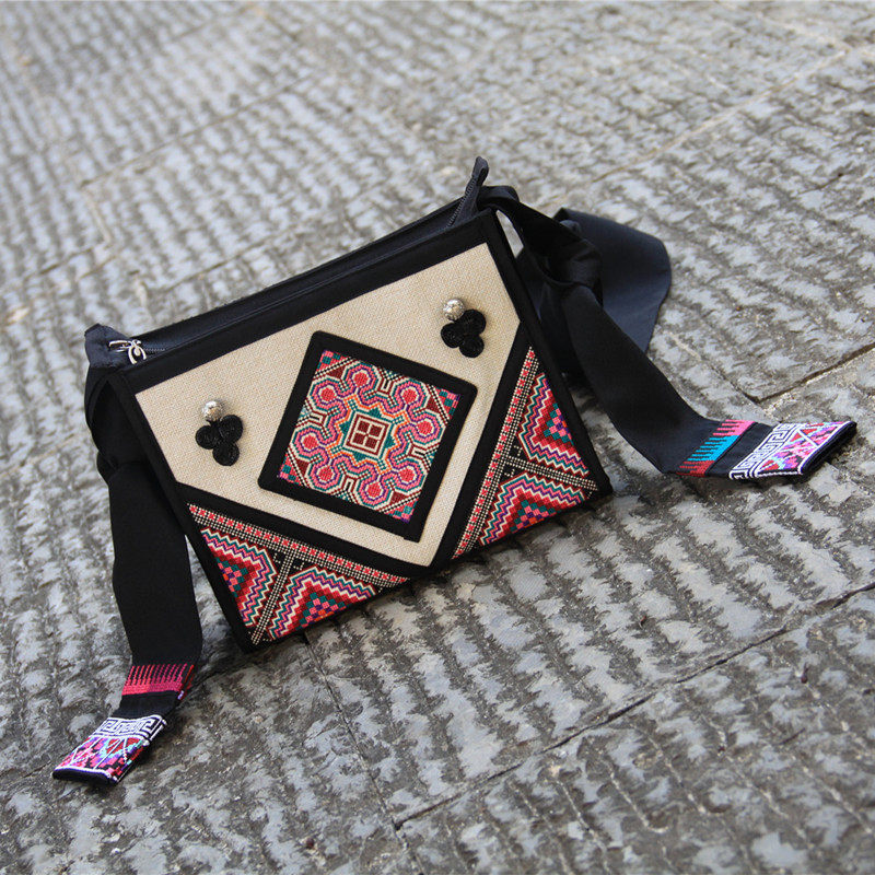 云南民族风绣花包特色刺绣女方形包旅游休闲包帆布百搭方布艺挎包,箱包皮具/热销女包/男包,通用款女包,淘宝优惠券,粉丝福利购,淘宝优惠卷