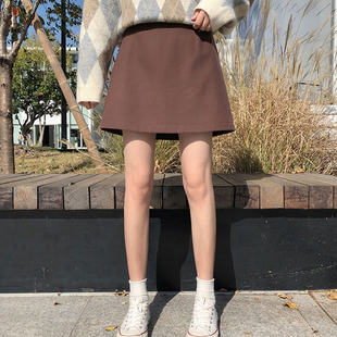 毛呢短裙半身裙秋冬女大码胖mm松紧高腰包裙防走光V包臀裙学生冬