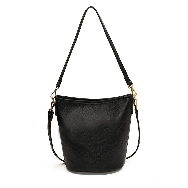 大容量包包女士2024秋冬新款潮时尚简约单肩腋下包百搭斜挎水桶包,箱包皮具/热销女包/男包,水桶包,淘宝优惠券,粉丝福利购,淘宝优惠卷