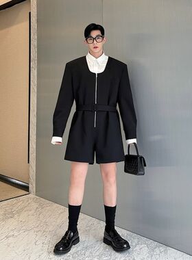 2024春夏设计感低领拉链一件式连体衣套装男腰带慵懒韩版连体短裤