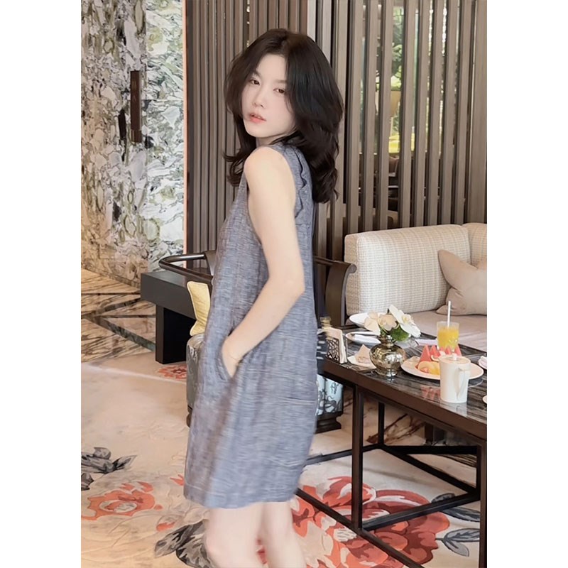 小个子轻熟减龄夏装新款无袖连衣裙宽松遮肉显瘦慵懒风圆领背心裙