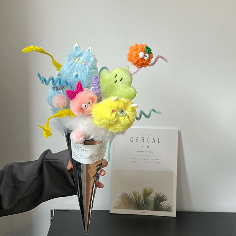 创意卡通成品公仔可爱玩偶花束手捧花情人节毕业礼物送朋友闺蜜