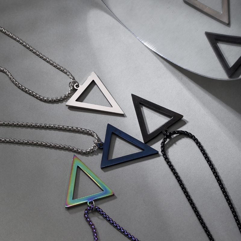 速发Vintage Fashion Men Jewellery Black Triangle Necklace fo