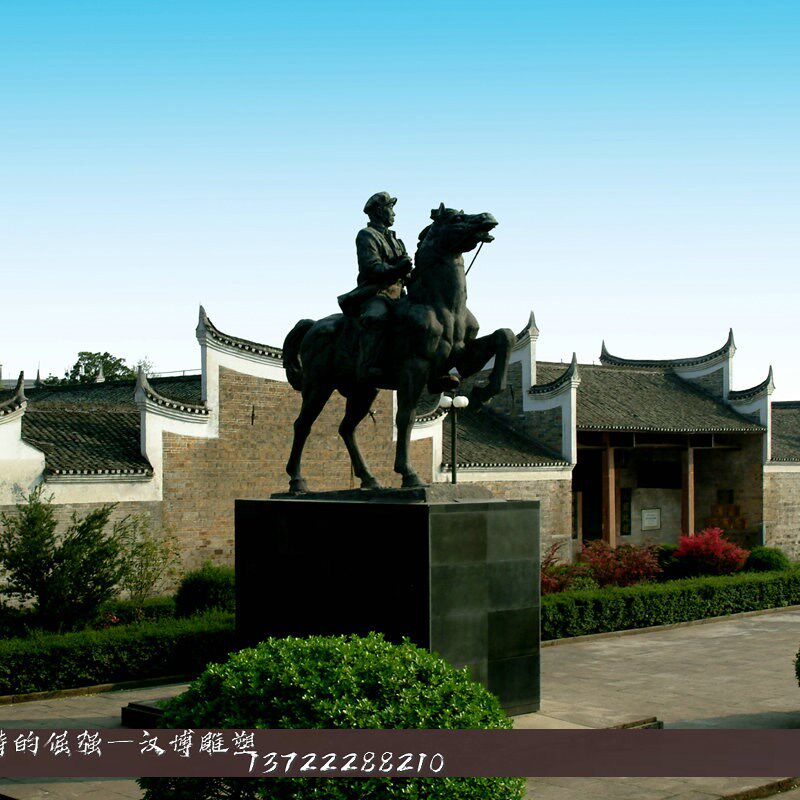 玻璃钢仿铜人物雕塑古代大将骑马征战沙场雕塑户外公园景观装饰