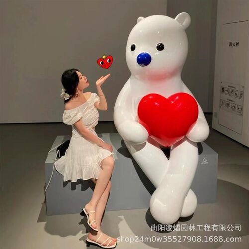 大型玻璃钢卡通人物雕塑户外商业街公园装饰网红公仔落地摆件