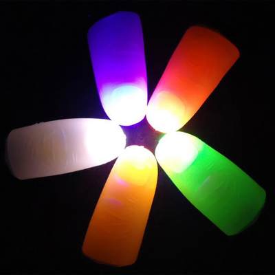 推荐2Pcs Thumb Finger Light Magic Thumbs Light Toys for Adul