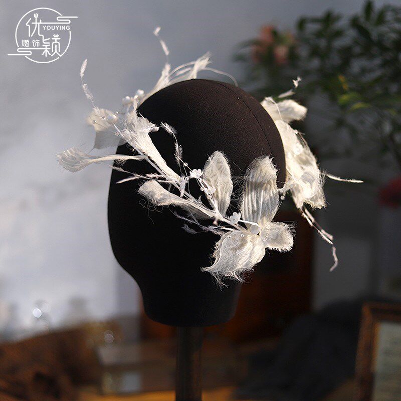 优颖新款超仙手工烫花白色叶片串珠新娘花环头饰森系白纱旅拍配饰
