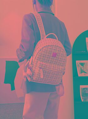 今年流行双肩包女2021新款呢子多用洋气小背包休闲时尚小众书包潮