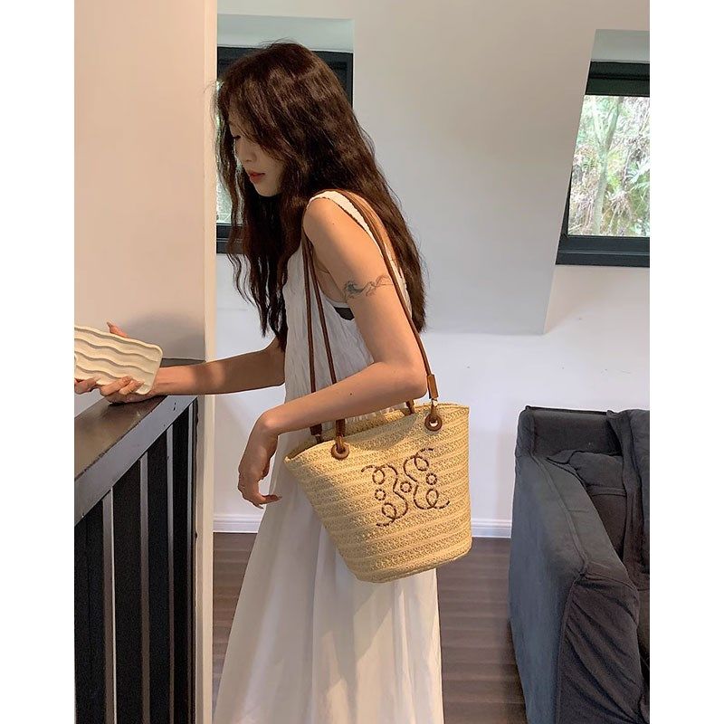 法式小众大容量草编包2024新款包包夏天海边度假沙滩包水桶单肩包,箱包皮具/热销女包/男包,水桶包,淘宝优惠券,粉丝福利购,淘宝优惠卷