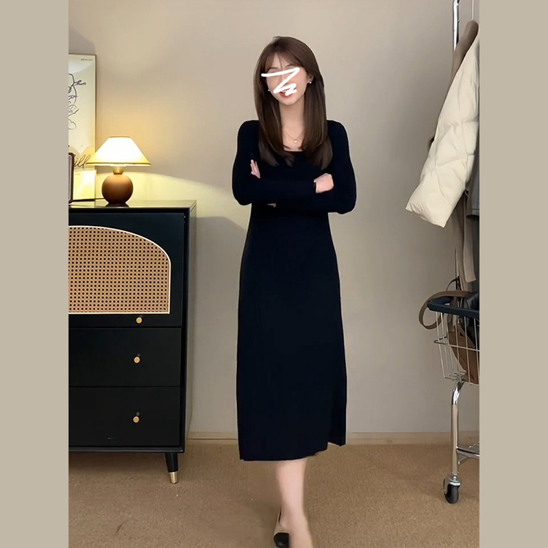 热销高级感黑色法式针织连衣裙女早春季2024新款毛衣气质打底内搭
