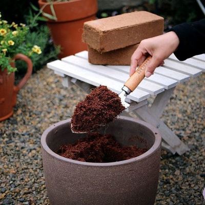 椰砖营养土有机肥料通用型椰土壤椰糠粗椰壳种花养花种菜种植耶砖