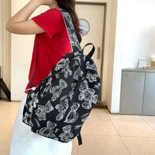 小背包女双肩2024新款可爱迷你韩系轻便旅游儿童百搭带作业小书包