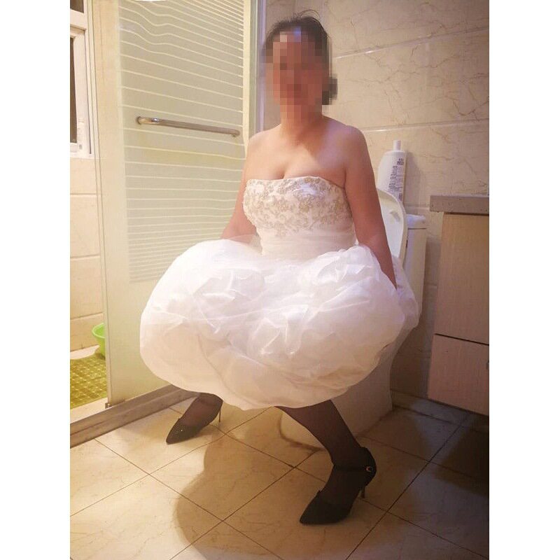 现货2024年婚纱大裙摆款新娘结婚厕所WC应急衬裙兜裙裙撑婚礼服装