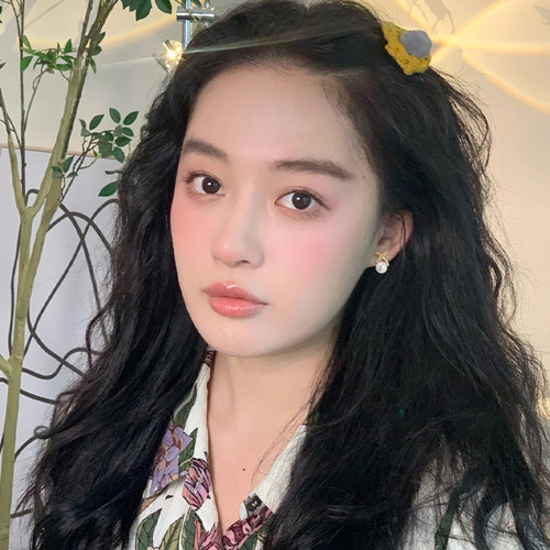 现货时尚轻奢珍珠耳钉女2023年新款F潮小众设计高级感耳环气质百