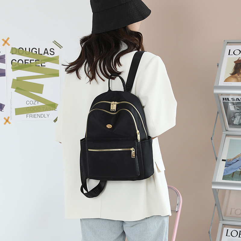 双肩包女2022新款潮旅行牛津布背包女士百搭时尚轻便帆布包小书包