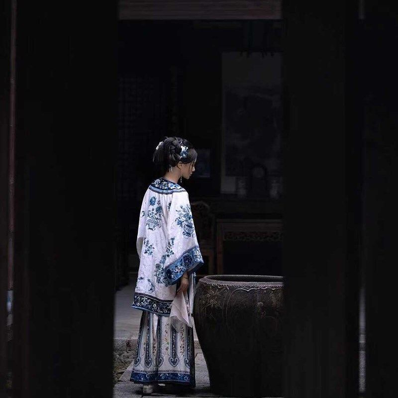 清汉女徽商女新中式国风晋商少奶奶青花瓷亲子装平遥摄影母女儿童
