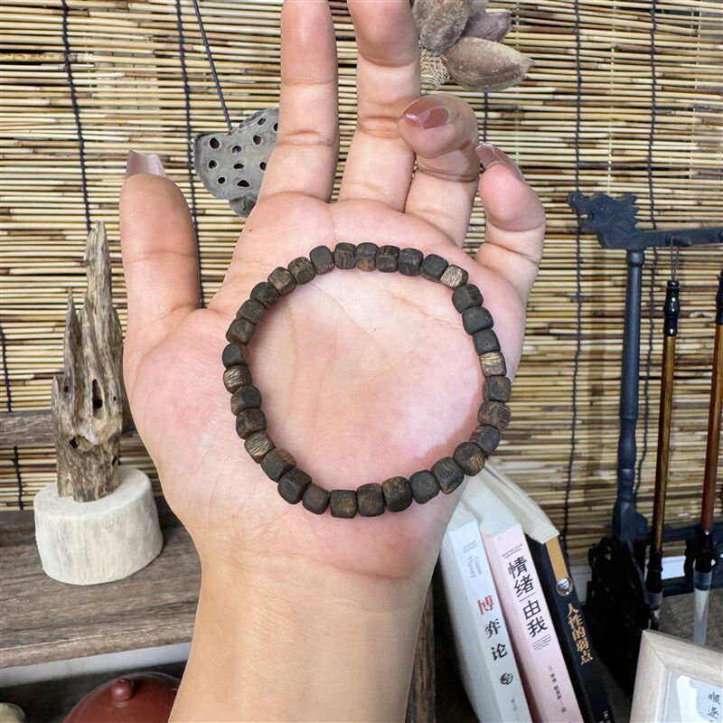 奇楠方糖珠小手串设计款沉香简约手链女冷淡风文玩小物