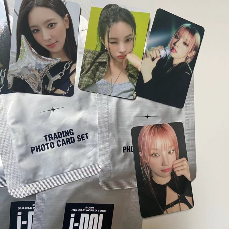 gidle女娃2024年世巡演出会随机卡场周线下随机卡