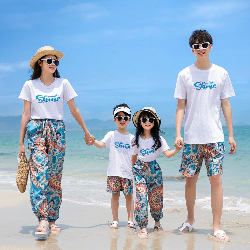现货亲子装夏装全家装母女装海边一家三口四口O网红洋气沙滩装出