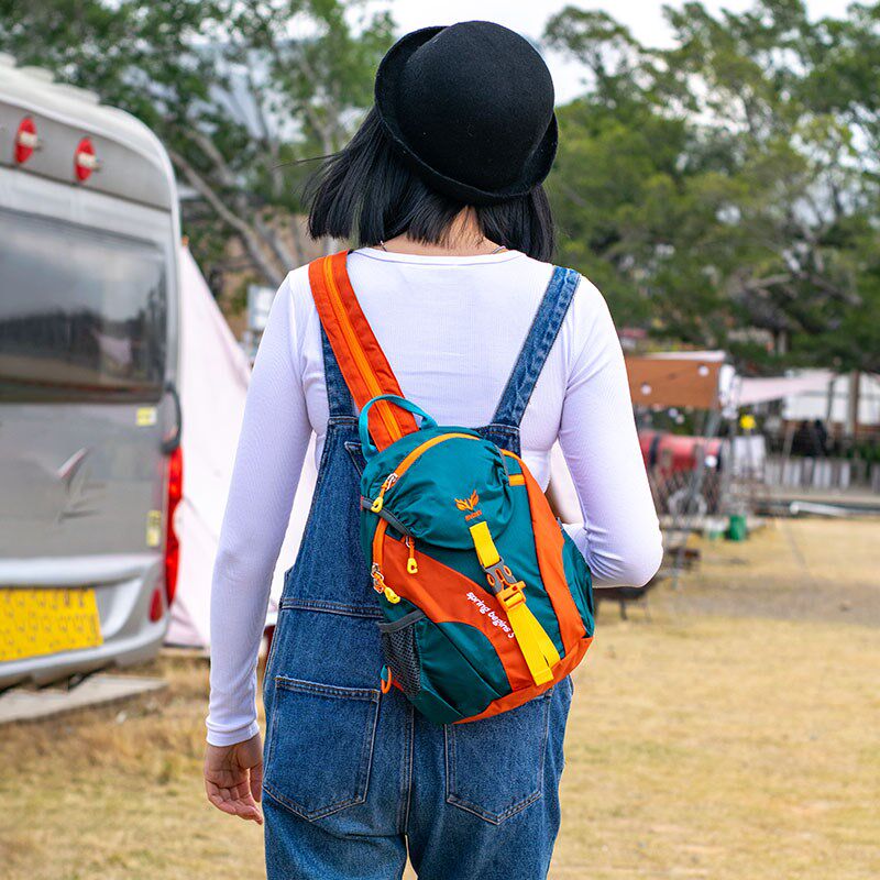 旅行小背包女2024新款时尚户外轻便双肩斜挎两用包迷你双肩包旅游