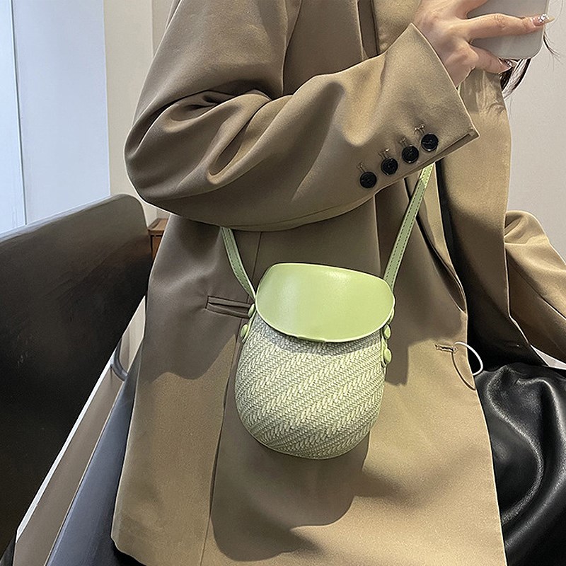 手机包斜挎女2024夏季新款小众编织迷你小包韩版小清新超火小包包