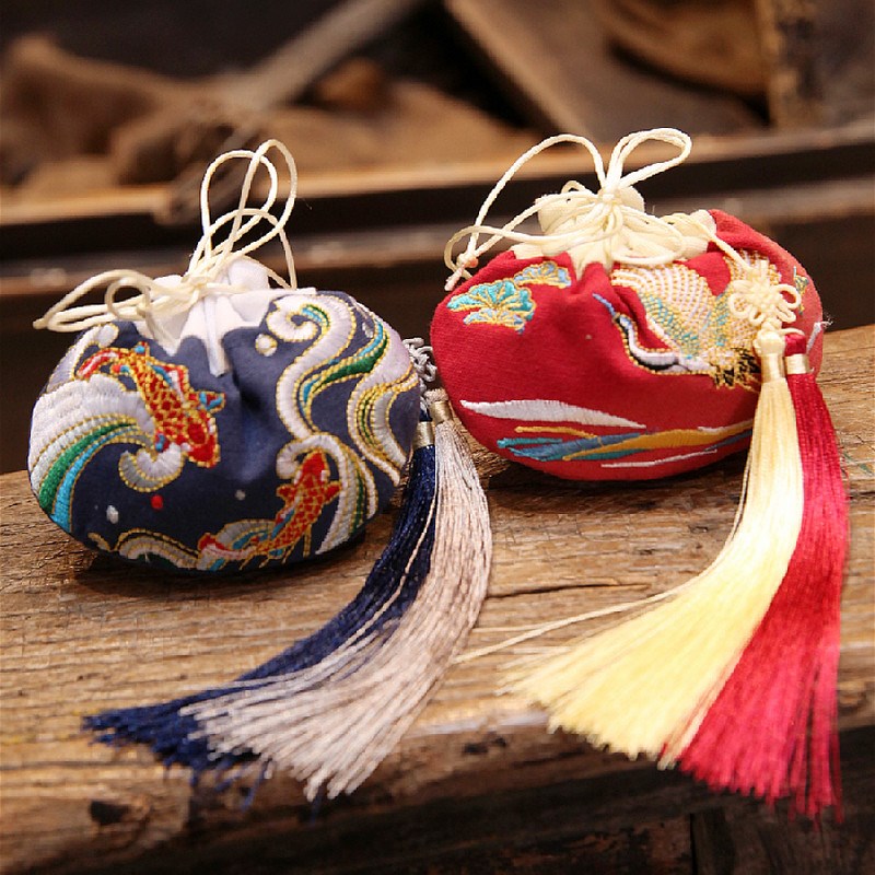 2024金龍出海金絲刺繡香囊流蘇鳳凰喜鵲錦鯉復(fù)古風(fēng)香袋漢荷包香包