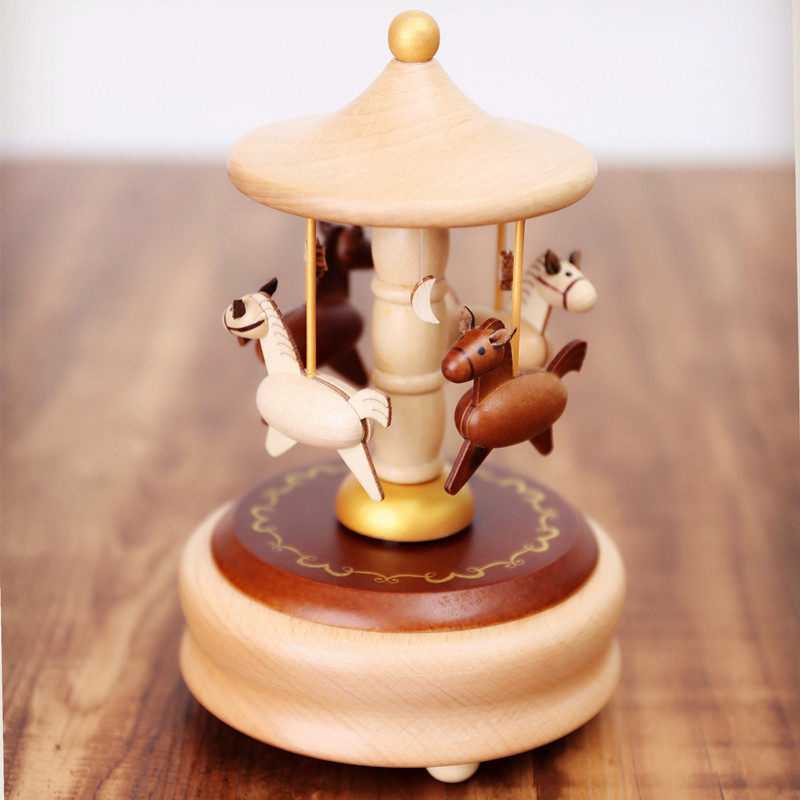 厂家刻字木质f旋转木马音乐盒八音盒生日圣诞节礼品创意送女生闺
