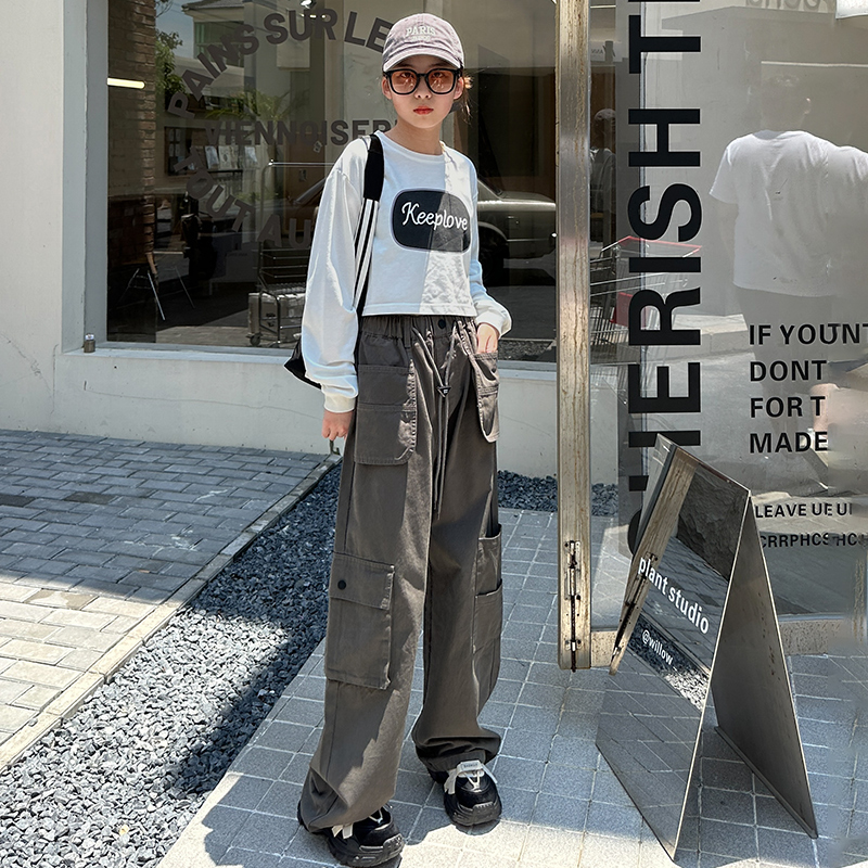 女童工装裤春秋季202r3新款洋派网红直筒宽裤大童街舞多口袋裤子